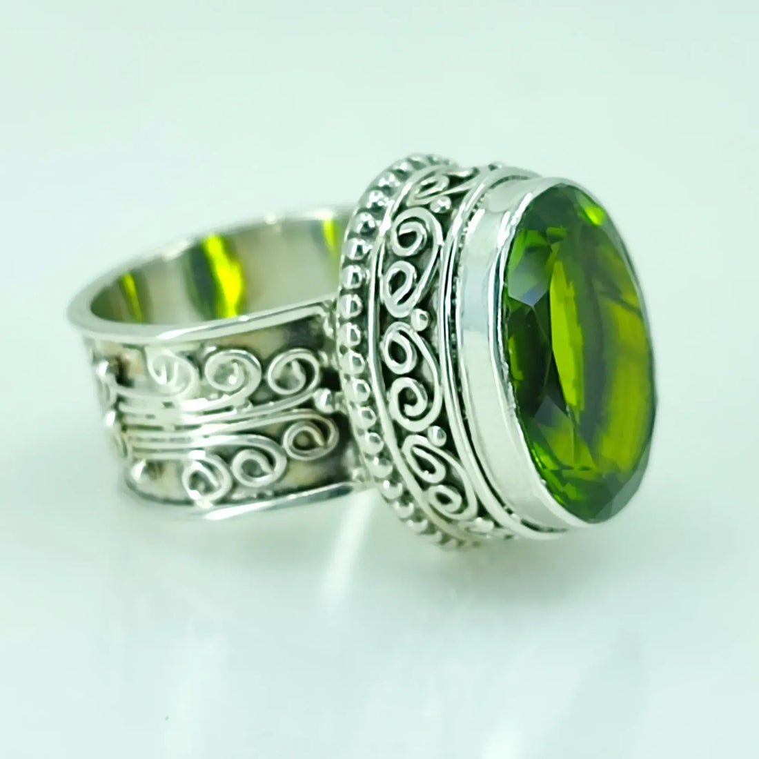 Peridot Quartz Oval Shape 925 Sterling Silver Handmade Ring - Boho August Birthstone Jewelry - Perfect Gift for Her Birthday Anniversary Christmas Valentine Day