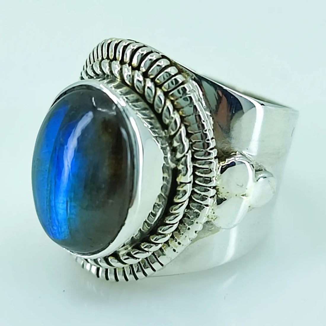 Labradorite Oval Shape 925 Sterling Silver Handmade Ring - Boho November Birthstone Jewelry - Perfect Gift for Her Birthday Anniversary Christmas Valentine Day
