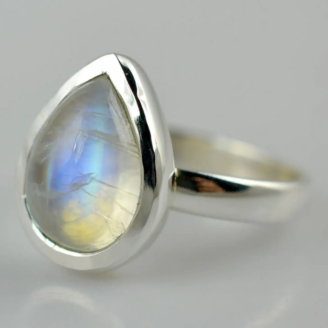 Navya Craft Rainbow Moonstone Pear Shape 925 Solid Sterling Silver Handmade Women Ring Sizes 4 to 13 for Christmas Anniversary Birthday Valentine day Gift wife her mother sister best friend
